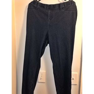 Dark wash jeggings